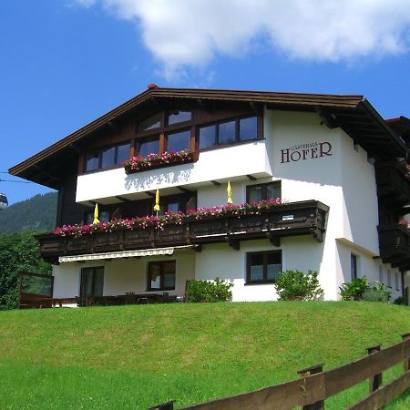 Gastehaus Hofer Apartamento Brixen im Thale Exterior foto